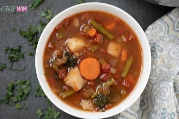 The MOST Flavorful Vegetable Soup ready in 30 minutes with the Instant Pot!