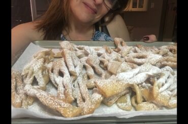 Chiacchiere - Italian fried ribbons