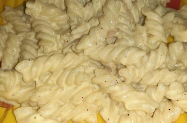 White Sauce Pasta||Easy way to make||Italian recipe||Pretty Beauty