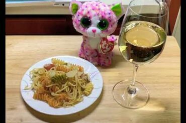 Pasta & wine 😻