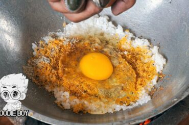 Kerak Telor(Chicken Egg Crust) / Indonesian Street Food / Jakarta Indonesia