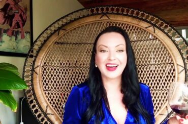 Esther Pryor Wine & Wax #nebbiolo #italianwines #vinylrecords