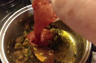 EASY BEAN SOUP WITH HOT SAUSAGE 😋