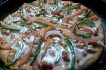 Chicken Tawa Pizza Recipe  ||  Easy Recipe By Food Mixture