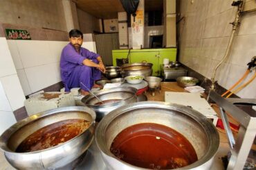 Pakistan MEAT FEAST! Street Food Tour of Karachi Food Street