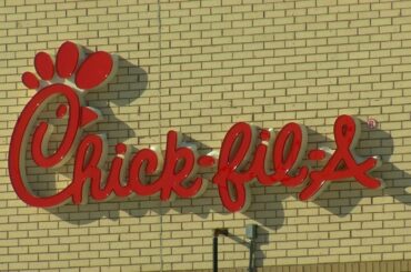 Chick-Fil-A Opens in Brooklyn Park