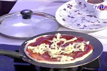 How To Make Pizza On Pan Or Tawa - How To Make Pizza Without Oven | Ishq Ramazan