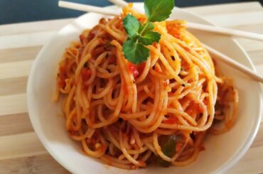 Spaghetti (स्पेगेटी) | Italian dish | Happy cooking | Cooking made easy