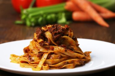 Italian-Style Bolognese (Ragù)