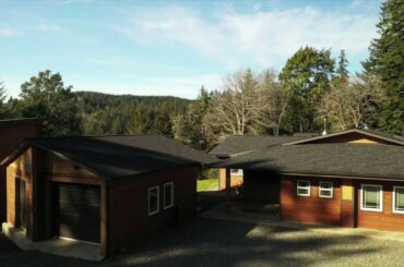 94916 Brunswick Ln. North Bend, OR 97459