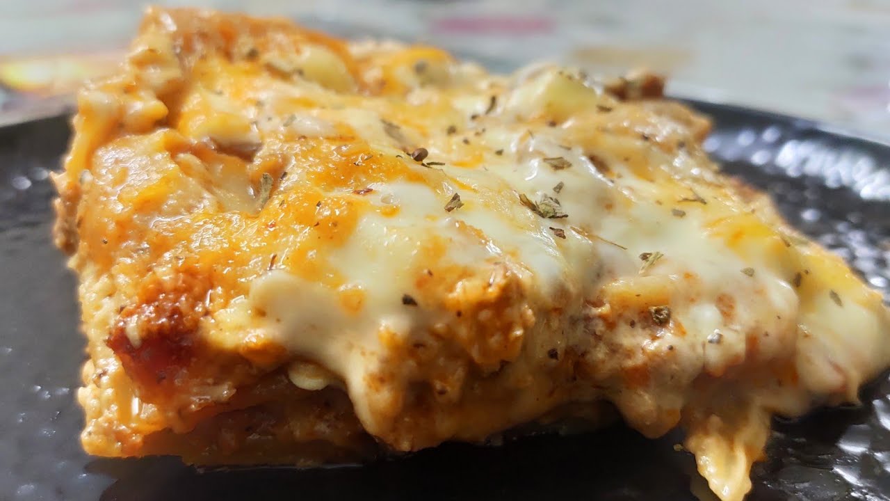 CHEESY CHICKEN LASAGNA (Italian Dish) CHEESY CHICKEN LASAGNA (Italian Dish)