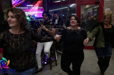 KOLAZH AIDA CARA BAR ROSSO DI SERA (ITALI)