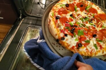 How to cook a Boxed Pizza