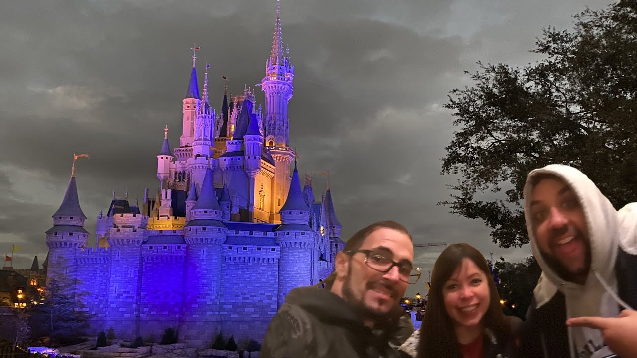 Exploring Magic Kingdom and Tony's Restaurant! DINNER with Pals! Exploring Magic Kingdom and Tony's Restaurant! DINNER with Pals!