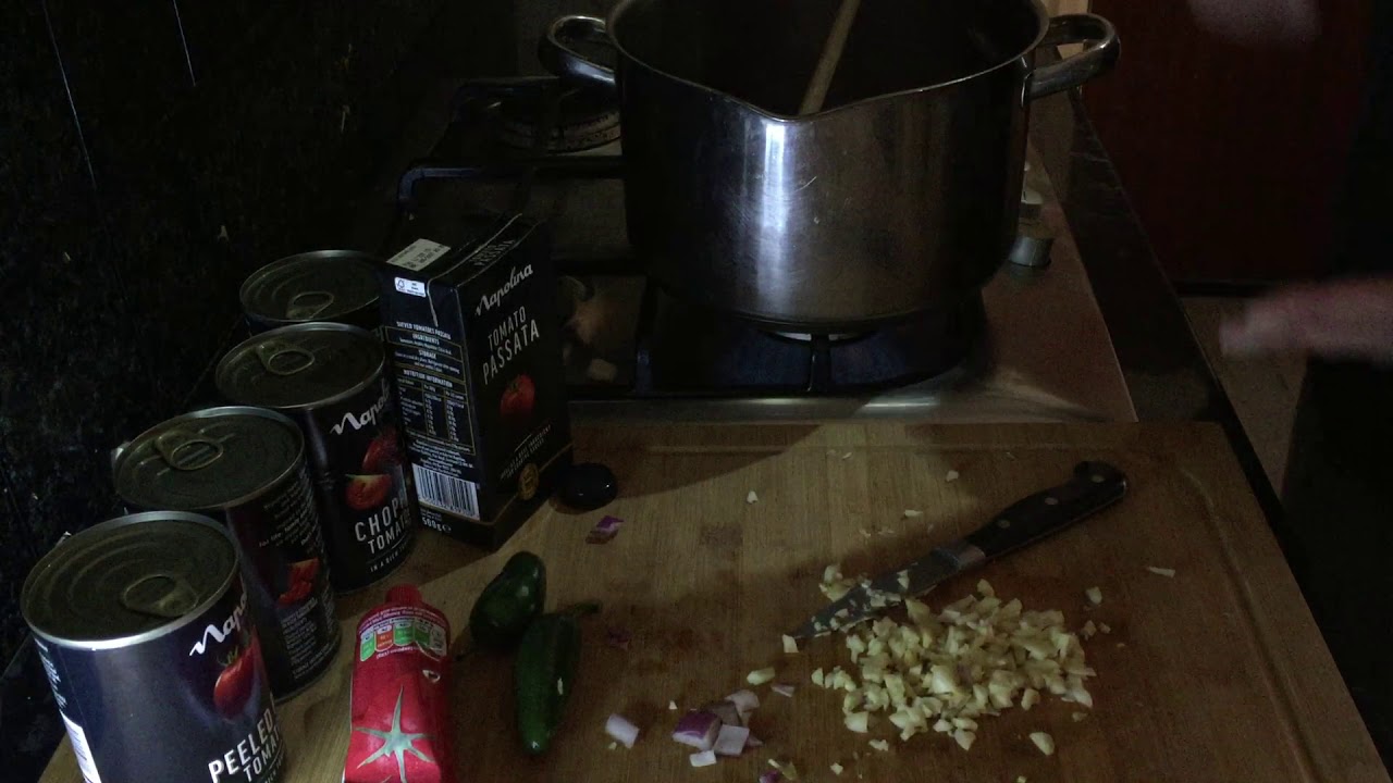 How to make a Authentic Italian Pasta sauce How to make a Authentic Italian Pasta sauce