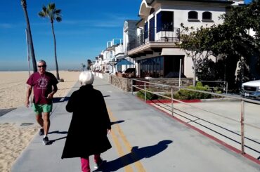 Walking tour of Balboa Island in Newport Beach California