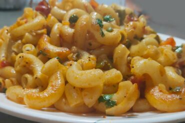 मसाला मैक्रोनी रेसिपी | Indian Style Macaroni Pasta Recipe in Hindi - Tomato Kitchen