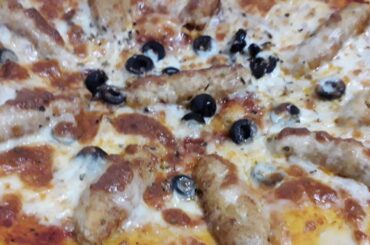 Chicken Seekh Kabab Pizza Recipe # by Pardes  kitchen