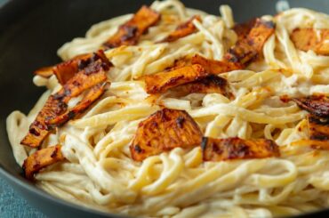 OIL FREE CREAMY CARBONARA low fat | THE HAPPY PEAR