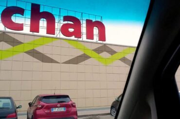 Visit the mall in italy (vicenza)