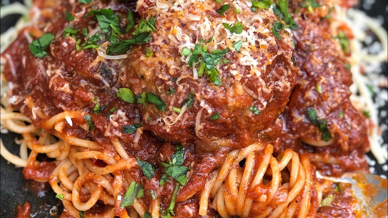 STUFFED MEATBALLS W/ RED WINE SAUCE STUFFED MEATBALLS W/ RED WINE SAUCE