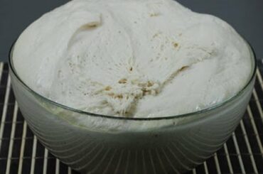 Pizza dough, italian traditional recipe