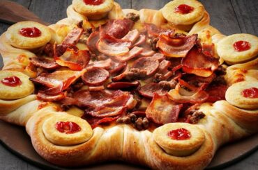 The Weirdest Menu Items In Pizza Hut History