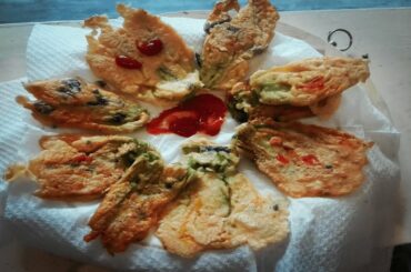 Pumpkin flowers Recipe | Fiori di Zucca Fritti | Fried  Stuffed Squash Blossoms