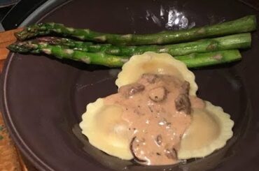 FOOD/ ITALIAN RAVIOI& ASPARUSS, CUSTOMER MUSHROOM SAUCE.