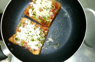 Bread Pizza Recipe On Tawa