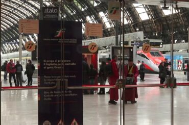 #Itlay #CoronaVirus Bars And Restaurants Close In Rome To Contain Corona Virus - 2