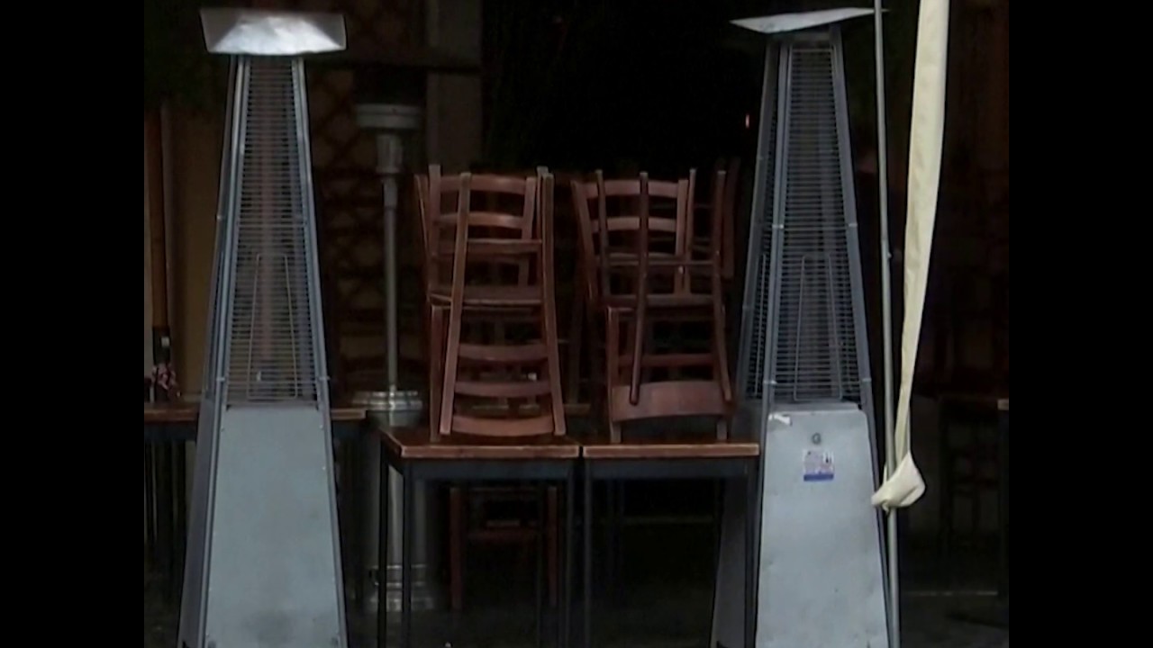 Restaurants and shops in Rome deserted as Italy tries to curb coronavirus contagion | ABC News Restaurants and shops in Rome deserted as Italy tries to curb coronavirus contagion | ABC News