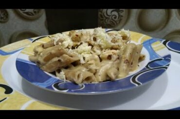 Italian cuisine white sauce pasta..