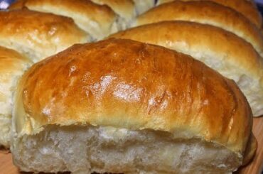 Bread Rolls Recipe - EatMee Recipes | ​🇶​🇺​🇦​🇳​🇹​🇮​🇹​🇮​🇪​🇸​ 🇮​🇳​ 🇱​🇮​🇳​🇰​ 🇧​🇪​🇱​🇴​🇼