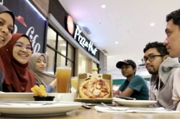 LAX 2015: HAVE FOOD WILL TRAVEL (G28)- EATERY REVIEW VIDEO 2 (Pizza Hut: Italian Cuisine)