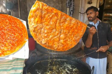 Lahori Katlama, Data Darbar Lahore | Deep Fried Desi Pizza | Katlama Recipe | Lahore Street Food