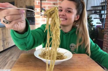 Eating sound pasta al pesto genovese! Italian recipes 🇮🇹