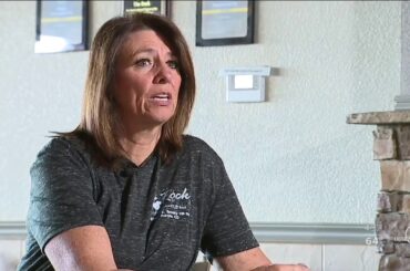 Aurora restaurant tries to adjust to no dining-in