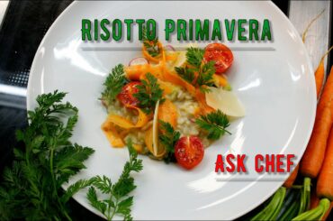 How to make a vegetarian Risotto. Risotto Primavera with young carrots, spinach and broccoli.