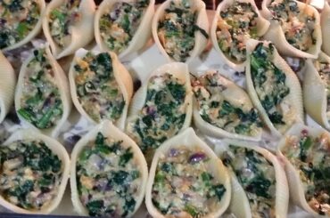 RECIPE ITALIAN PASTA  SHELLS  STUFFED  RECETA DE PASTA ITALIANA