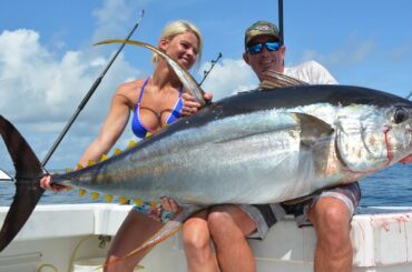 GIANT YELLOWFIN TUNA Catch Clean & Cook ( Venice, Louisiana )