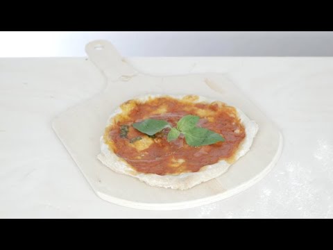 SIMPLE HOMEMADE ITALIAN STYLE PIZZA (VEGAN) SIMPLE HOMEMADE ITALIAN STYLE PIZZA (VEGAN)