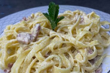 Authentic  Italian Carbonara Pasta Recipe || very easy  to make || MamaGeliciousCuisine👩‍🍳