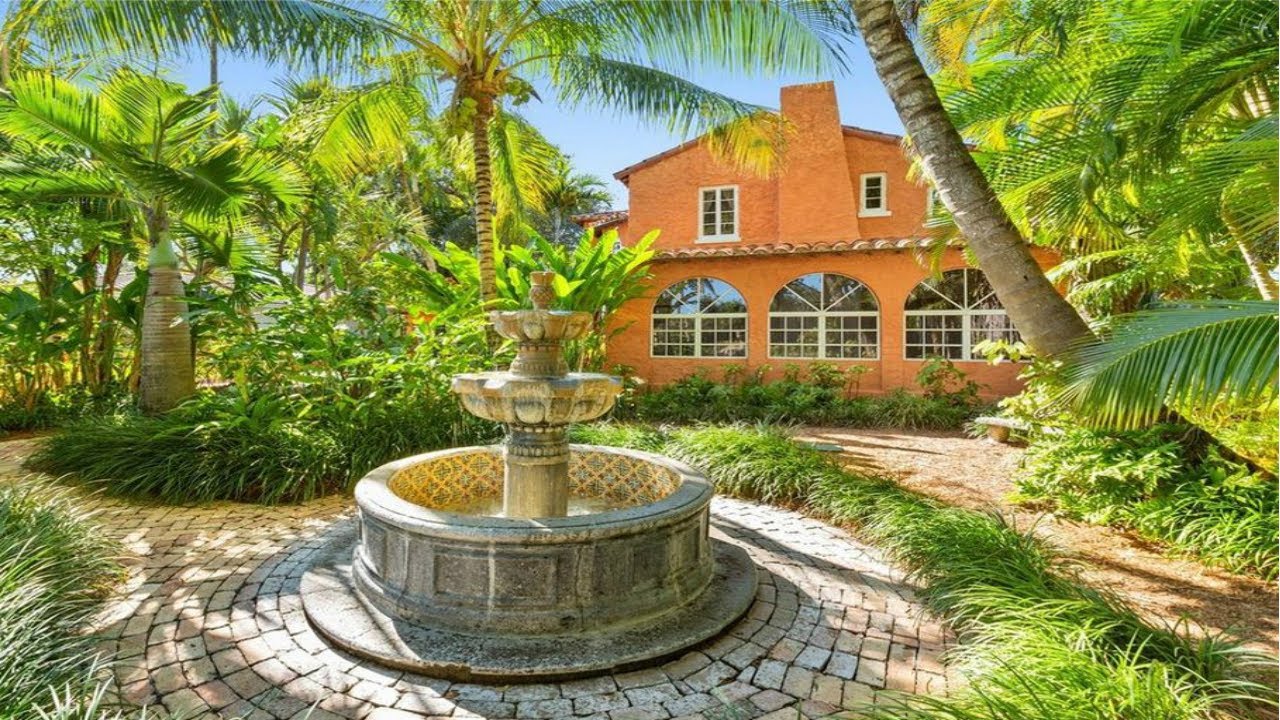 Historic 1926 Old Spanish residence in desirable Italian Village. Coral Gables, FL. Historic 1926 Old Spanish residence in desirable Italian Village. Coral Gables, FL.
