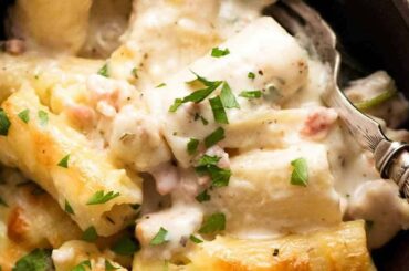 Creamy Pasta Bake you can make with ANYTHING!!