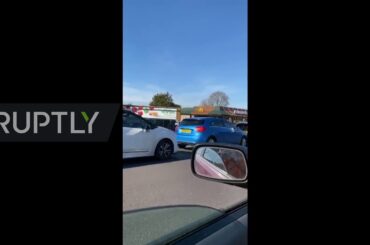 UK: Fast-food junkies scramble to get last-minute fix at McDonald's