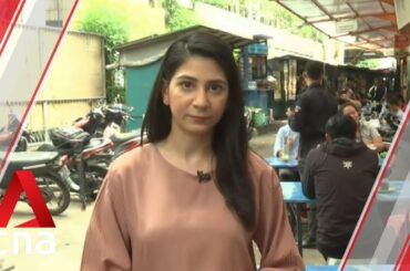 COVID-19: Staying at home not an option for Jakarta's street food vendors