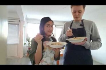 Making Risotto (Italian dish) - Mushroom Risotto