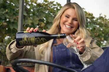 Making Prosecco With Christie Brinkley (Exclusive)