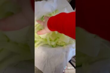 CHEF KOBE MAKES PORK SAUSAGE BOLOGNESE